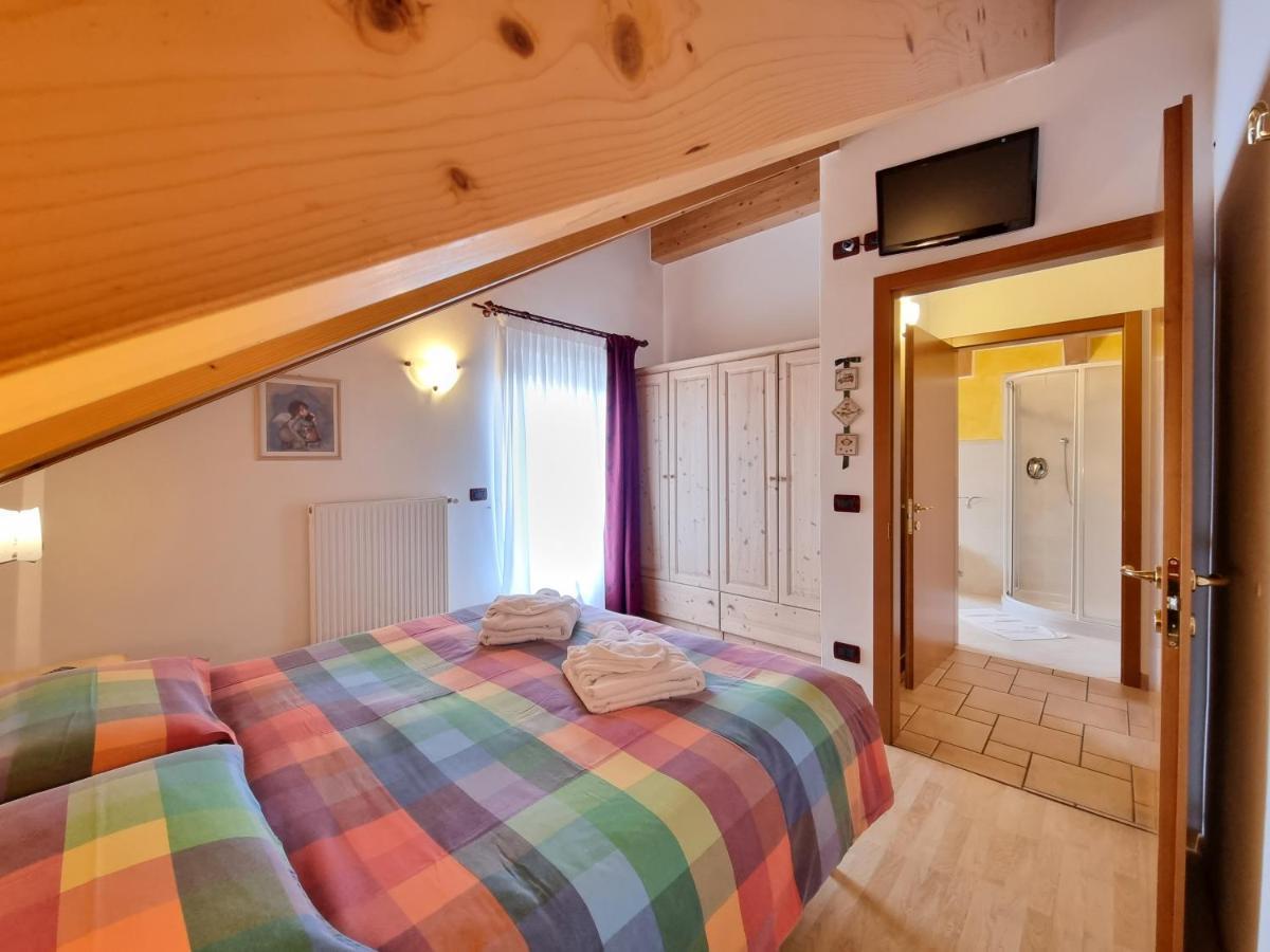 Residence Le Rose ปอซซาดิฟัซซา ภายนอก รูปภาพ
